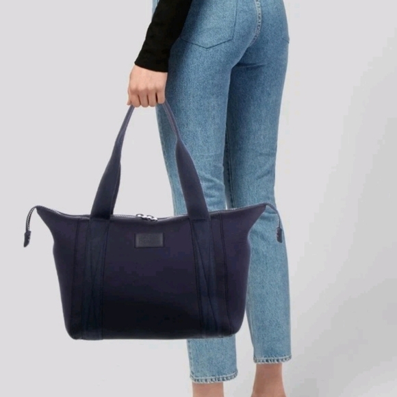 Dagne Dover Navy Blue 365 Neoprene Landon Travel & Gym Weekend Bag Medium - Picture 2 of 13